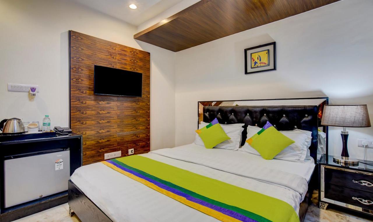 Treebo Soho Newtown Hotel Колката Екстериор снимка