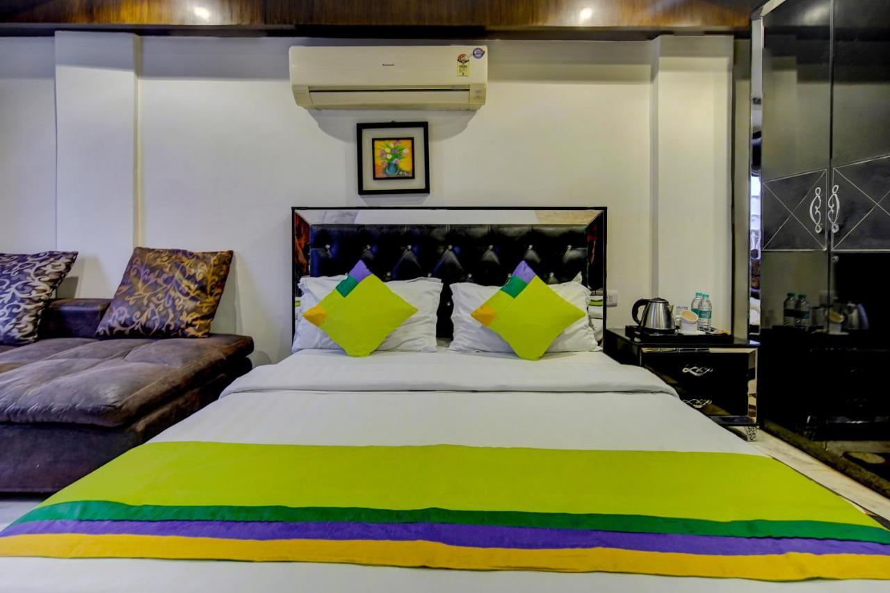 Treebo Soho Newtown Hotel Колката Екстериор снимка