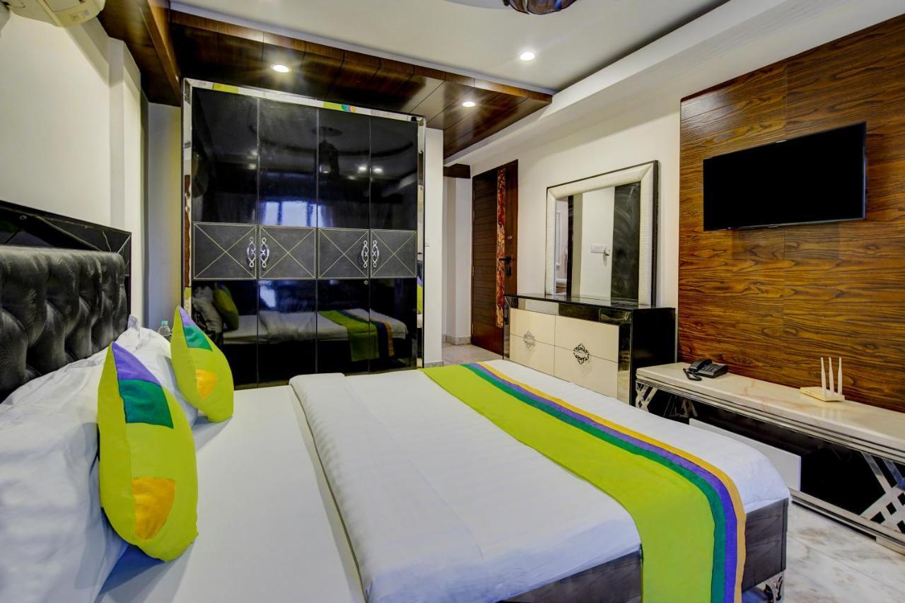 Treebo Soho Newtown Hotel Колката Екстериор снимка