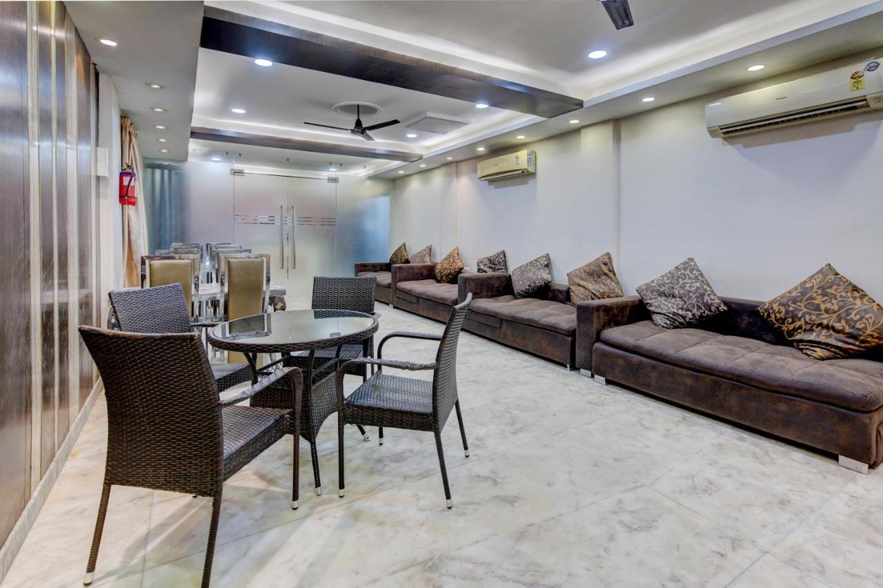 Treebo Soho Newtown Hotel Колката Екстериор снимка