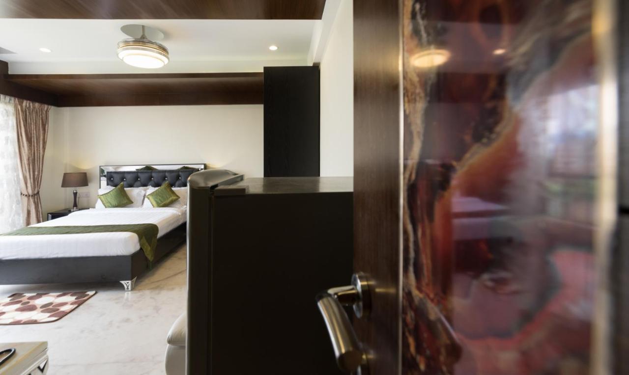Treebo Soho Newtown Hotel Колката Екстериор снимка