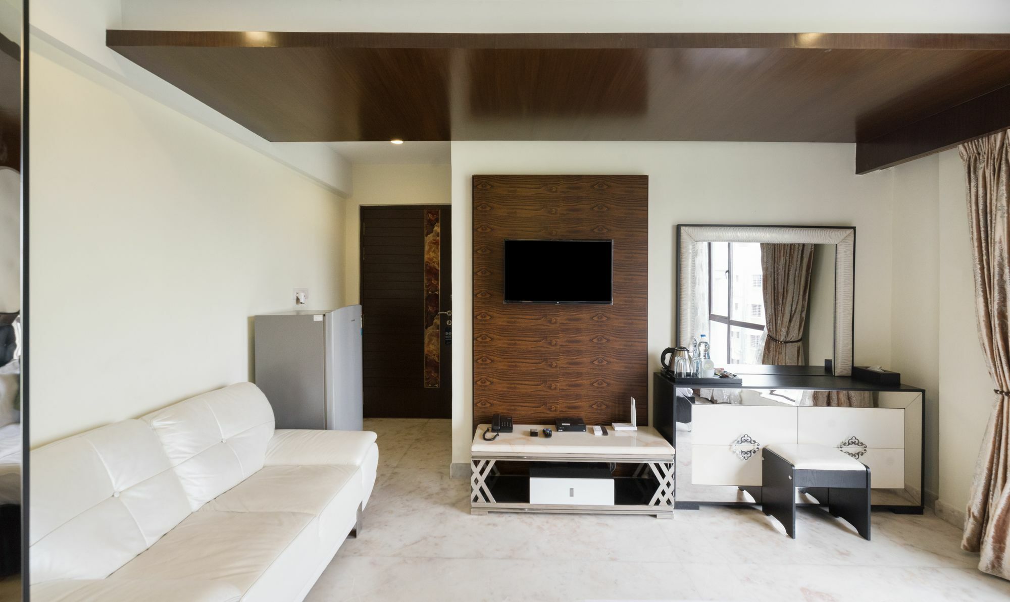 Treebo Soho Newtown Hotel Колката Екстериор снимка